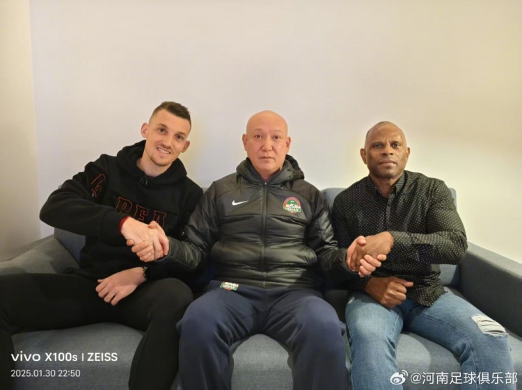 河南队新援卢卡斯的父亲不幸过世，卢卡斯留队继续备战