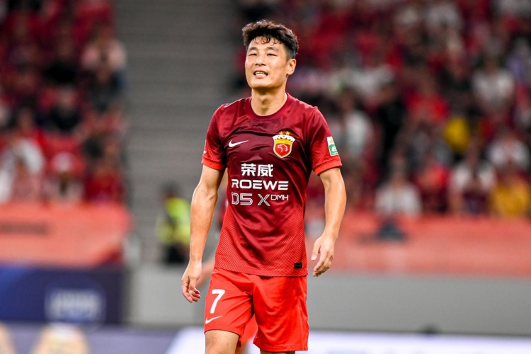 记者：海港新赛季一队队长武磊、王燊超、李昂、颜骏凌